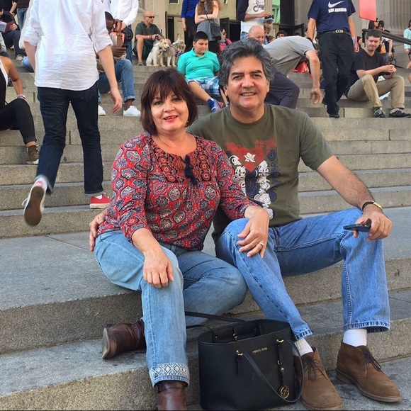 Meet your Posher, Sharon - Picture 2 of 2